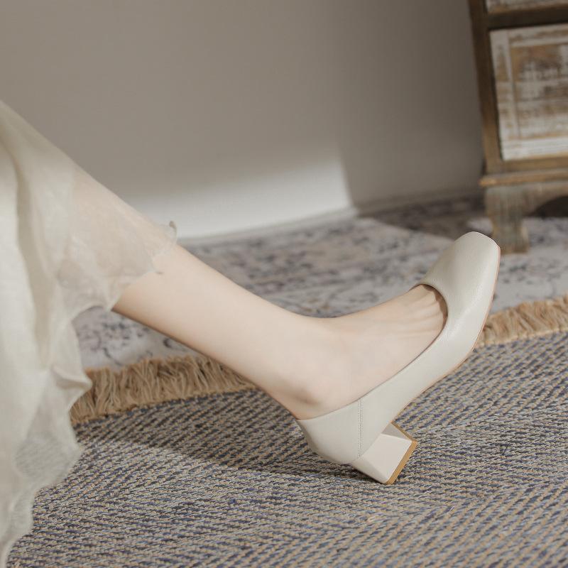 Черные классические туфли на толстом каблуке для женщин, простые туфли из кожи с квадратным носком на низком каблуке для офисных работников, стюардесс, этикет для отелей