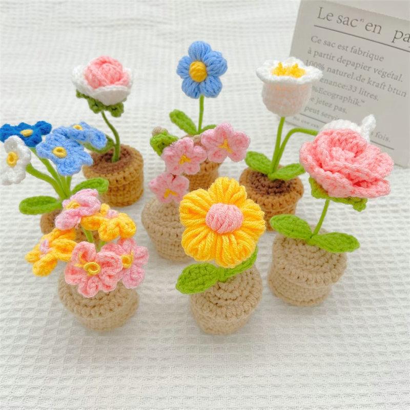 Mini Potted Crochet Homemade Tulip Flower Rose DIY Hand-Woven Home Decoration Wool Finished Product