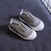 Детская парусиновая обувь 2024 года, универсальная, мягкая, дышащая, простая, корейская, повседневная обувь для мальчиков и девочек, детская мода