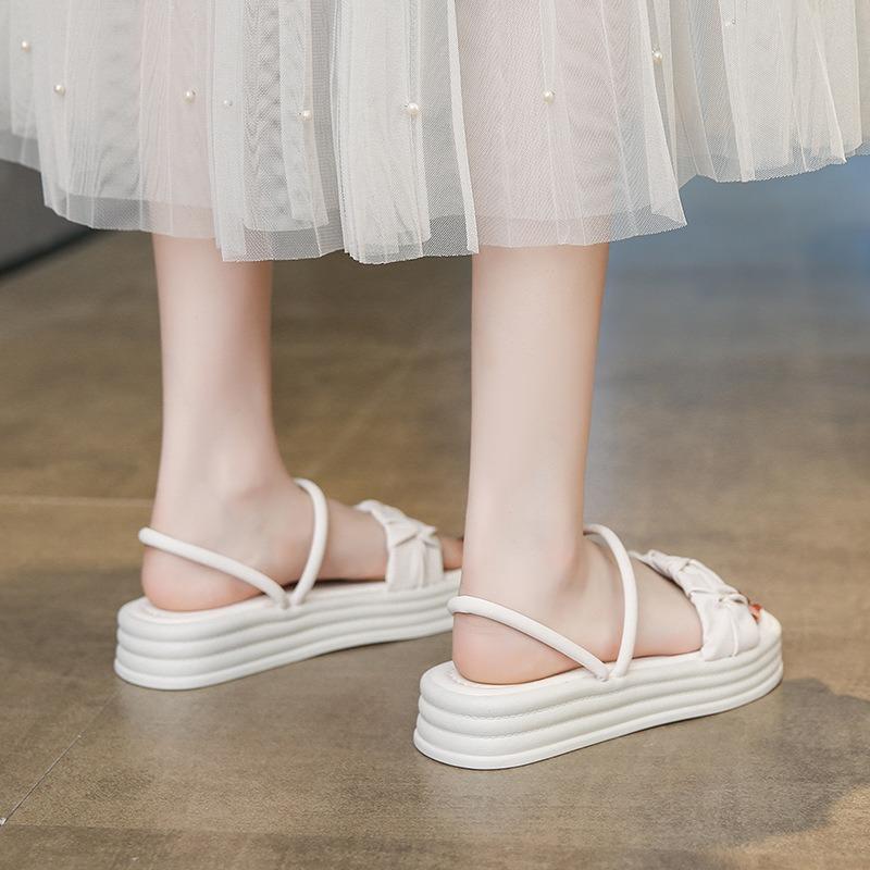 Сандалии на толстой подошве с двумя способами ношения женские новые летние прохладные шлепанцы с юбкой пляжная обувь