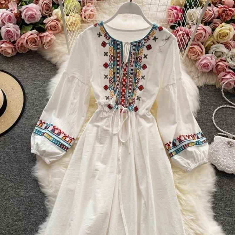 National Style Elegant Beach Vacation Dress Women Embroidery Flower Print Vintage Party Midi Dresses Female Loose Retro Design Casual Clothes