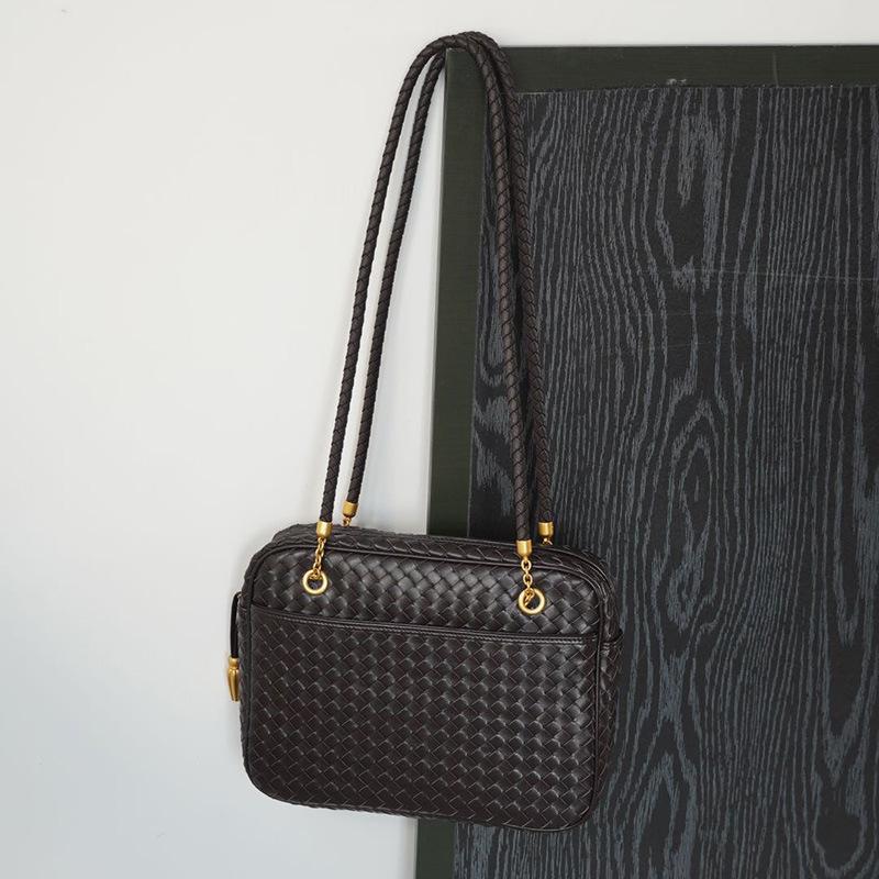 Высококачественная версия сумка через плечо из овчины, ручная работа, 2026 новый средневековый тофу-бэг, для commuters, для отдыха, ручная, женская сумка