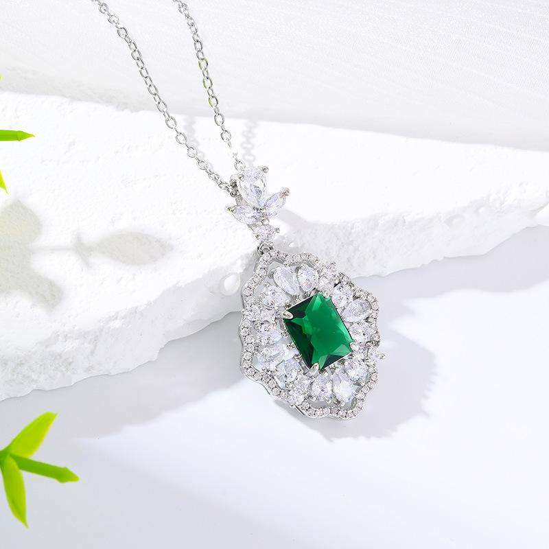 Роскошный кулон-ромб с бриллиантами из высокоуглеродистой стали, инкрустированный бриллиантами, цвета морской волны, огранки «Ледяной цветок», трендовое ожерелье, ювелирные украшения, в наличии