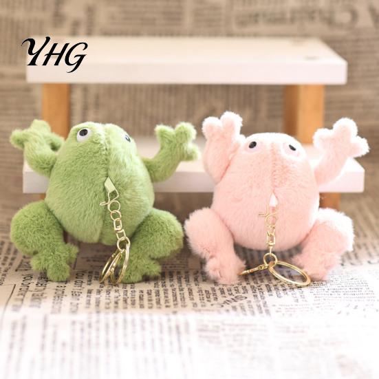 Skin Friendly Polyester Plush Toy Cute Frog Keychain, Soft Stuffed Animal Pendant with Raised Paw, Cartoon Keyring Bag Charm for Backpack, Mini