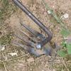 Lazy Weeding Uprooting Weeding Tool Dual Purpose Hand Remover Weed Hoe 4 Teeth Manganese Steel Forged Hand Weeder