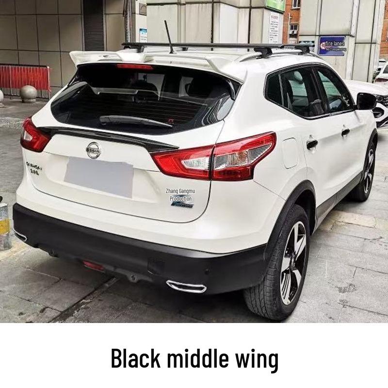 Модификация заднего спойлера Nissan Qashqai: Окрашенный диффузор и стабилизирующее крыло без сверления.
