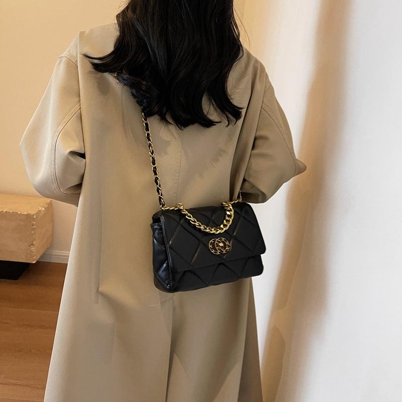 Ромбовидная большая сумка 2025 зима новая модная трендовая сумка через плечо и мессенджер от интернет-знаменитости, большая вместимость, женская, на цепочке, универсальная, в стиле инстаграм