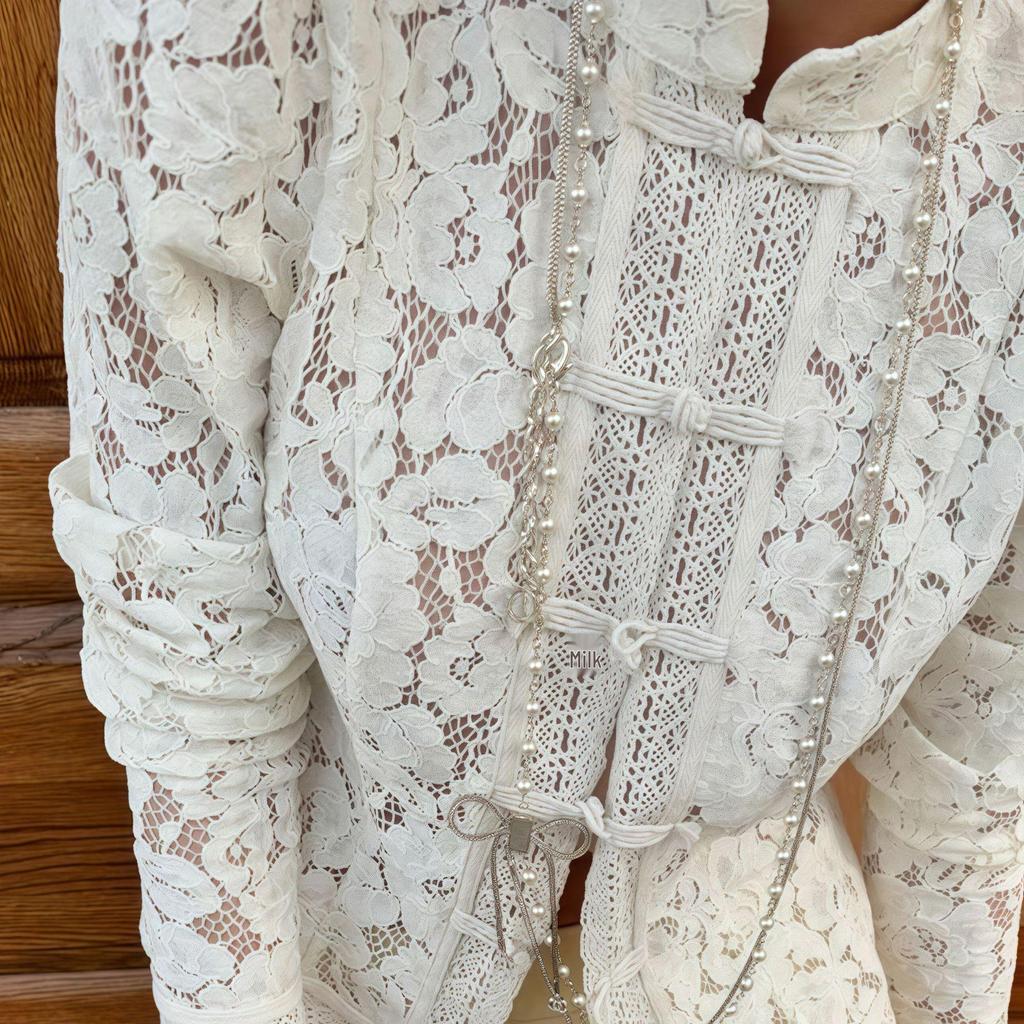 Рубашка в европейском и американском стиле с кружевом и застежкой на пуговицы-лягушки - Воротник-стойка, Приталенный силуэт, Универсальный и дышащий топ, 2025.