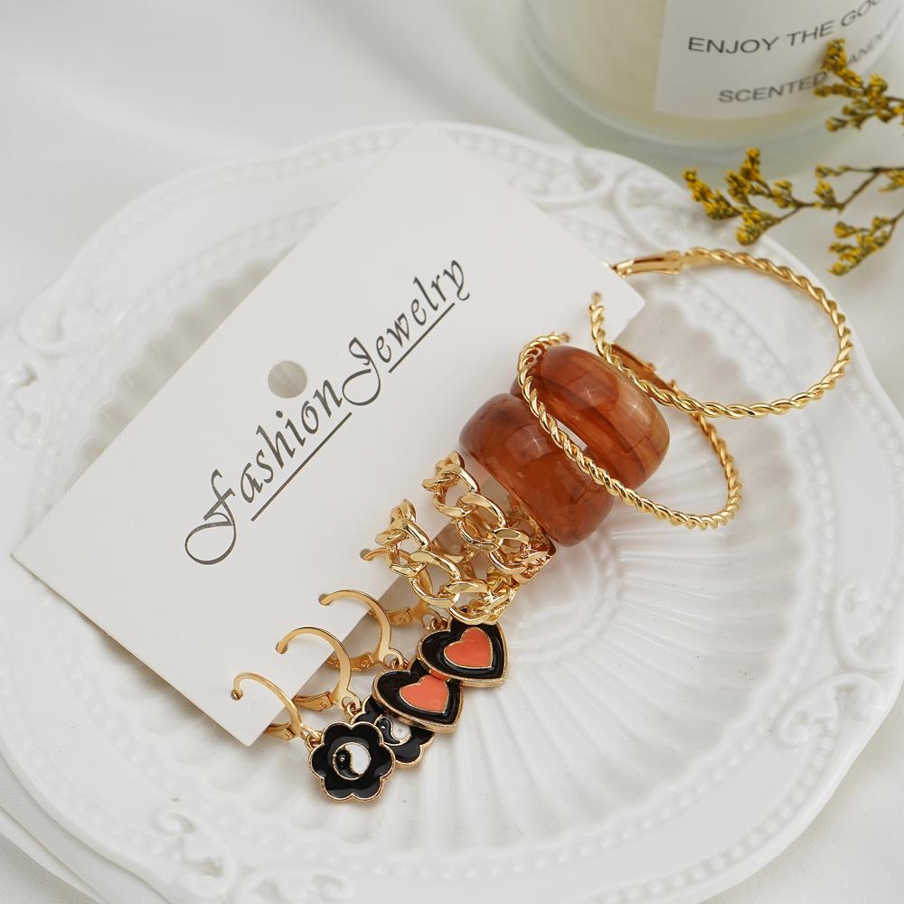 Винтажные серьги-кольца из янтарной смолы для женщин, металлические серьги-капли золотого цвета с сердцем любви, модные ювелирные изделия