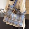 Large Capacity Commuting Plaid Bag New Autumn and Winter Woolen Plaid Shoulder Bag High-end Versatile Tote Bag