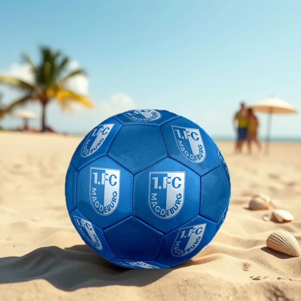 Футбольный мяч 1.FC Magdeburg, размер 5, машинная строчка, ПВХ, прочный и с высоким отскоком, подходит для всех возрастов, фанатская атрибутика, для матчей и игр на открытом воздухе.