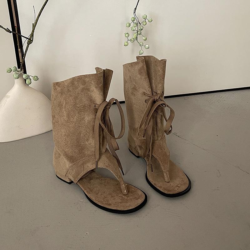 Универсальное нишевое чувство дизайна Французская мода носок крутые ботинки женские 2025 лето новые шнуровка толстый каблук тонкие сандалии