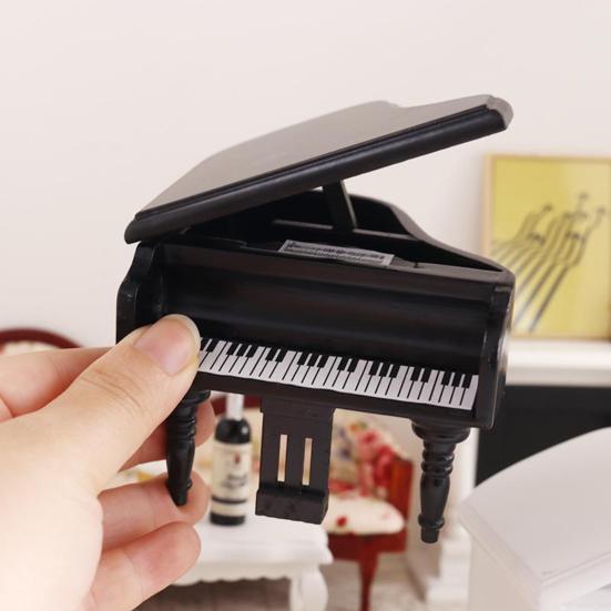Мини-мебель для кукольного домика 1:12, пианино, красивое деревянное мини-треугольное пианино ручной работы с табуреткой для книжного шкафа