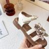 Последний летний стиль Девочки Мягкая подошва Пляжные сандалии Плоские и легкие Дышащие