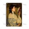 Артистка Девушка любит книги Металлическая табличка Чтение Жестяной постер Прочитанная книга Декоративная тарелка Настенный декор Гараж Бар Паб Клуб Отель Кухня
