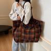 Шерстяная клетчатая большая сумка женская осень-зима 2025 новая сумка-тоут в стиле колледжа повседневная большая вместительная сумка через плечо