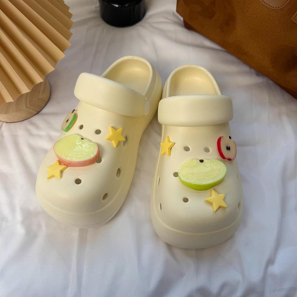 Spring and Summer Thick-soled Casual Stepping On Shit Feels Comfortable and Cool Slippers Cute Cartoon Apple Stars Thick-soled Hole Shoes Women
