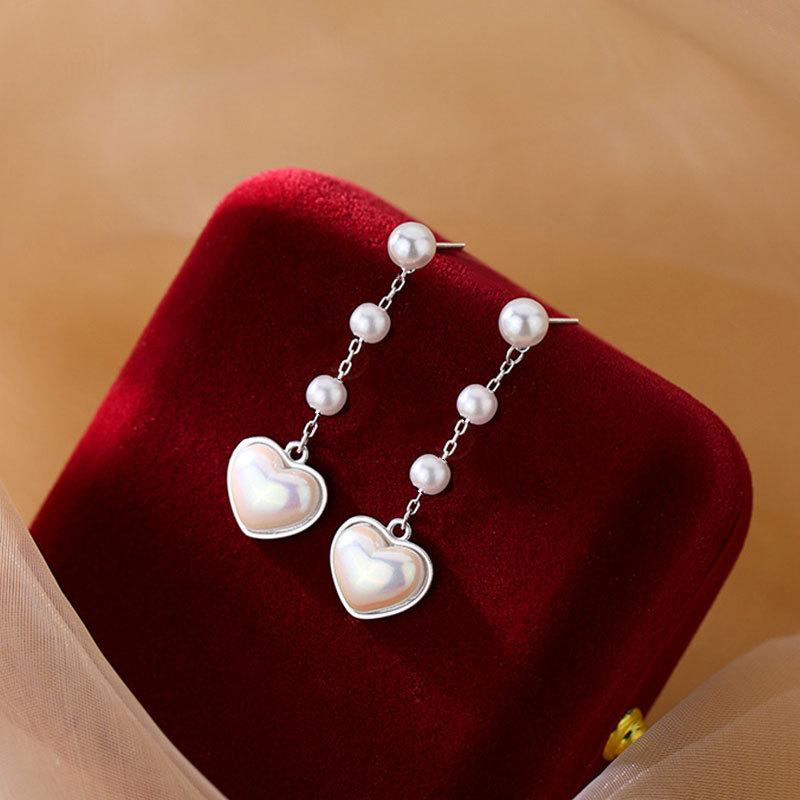 Серьги Love Pearl Серьги Light Luxury для женщин Нишевые серьги Pearl Year Новые модные весенние серьги
