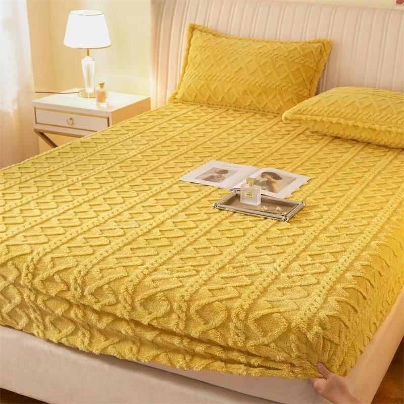3PCS Coral Fleece Bed Sheet Milk Fleece Bed Sheet Winter Plus Fleece Flannel Winter Protective Cover Bed Sheet Pillowcase