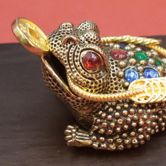 Латунная статуэтка жабы, винтажная 3-ногая золотая жаба, модель, мини-статуэтка лягушки из горного хрусталя, металлическая скульптура животного, украшение для рабочего стола в стиле фэн-шуй, орнамент