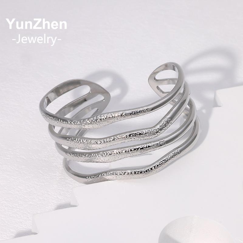 Stainless Steel Waterproof Hypoallergenic Vintage Personality Exaggerated Wide Version Bracelet Gold-plated Light Luxury High