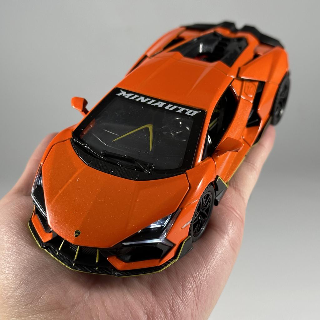 1:32 Lamborghini Revuelto Суперкар Сплав Металл Литье под давлением Модель Автомобиля Высокая Симуляция Коллекционные Детские Игрушечные Машинки Звук и Свет