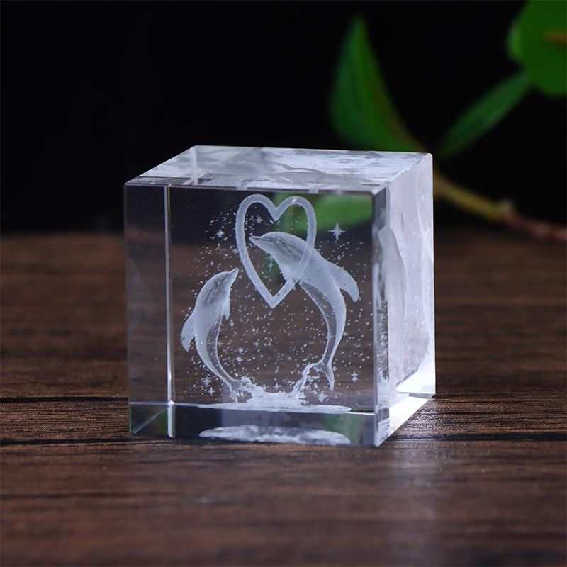 Кристаллический куб 4 см - 3D внутренняя гравировка Луна/Сердце Галактика Парящий декор, Настольное украшение Подарок для женщин/мужчин