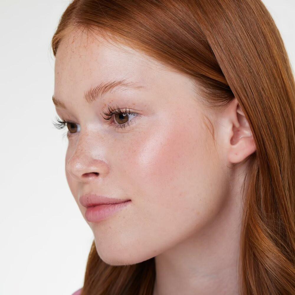 Essence Румяна-стики Baby Got Blush -