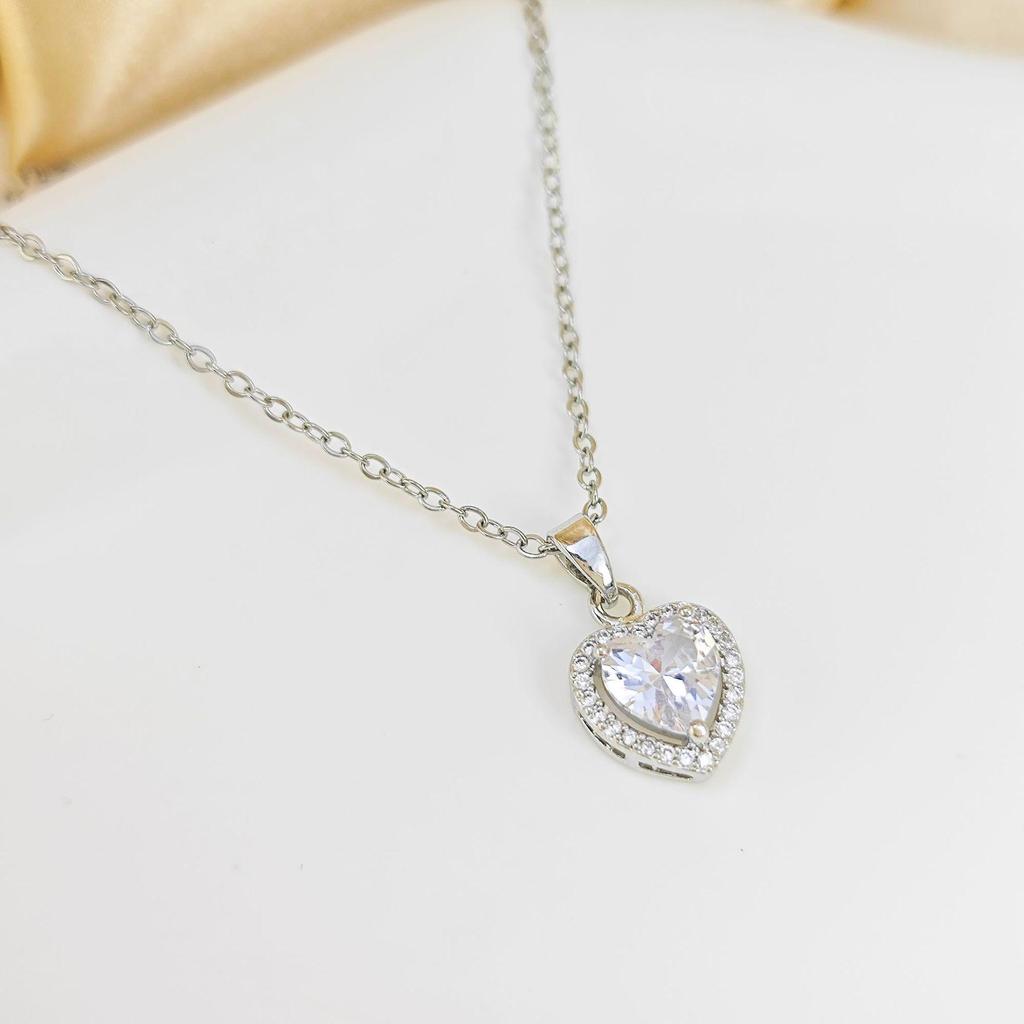 French Peach Heart Zircon Necklace: Multicolor Diamonds On Stainless Steel with Retro INS Style Titanium Design.