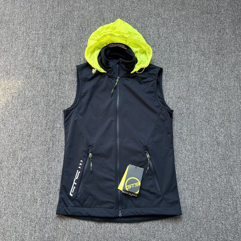 В Европу и Америку, Спортивный жилет Softshell большого размера для бега для женщин с капюшоном для хранения, Ветрозащитный, Водонепроницаемый, Дышащий, Весенний уличный жилет
