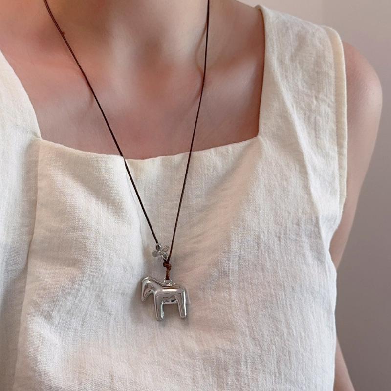 Металлическое ожерелье с подвеской в виде лошади для женщин, простое регулируемое, длинная веревочная цепочка для свитера, универсальные аксессуары