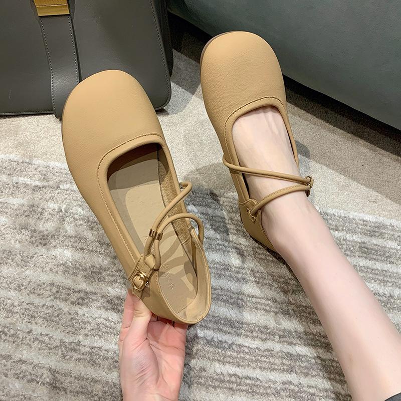 Французские одинарные туфли женские 2025 осень новые туфли Мэри Джейн с круглым носком неглубокие ремешки с пряжкой для мамы