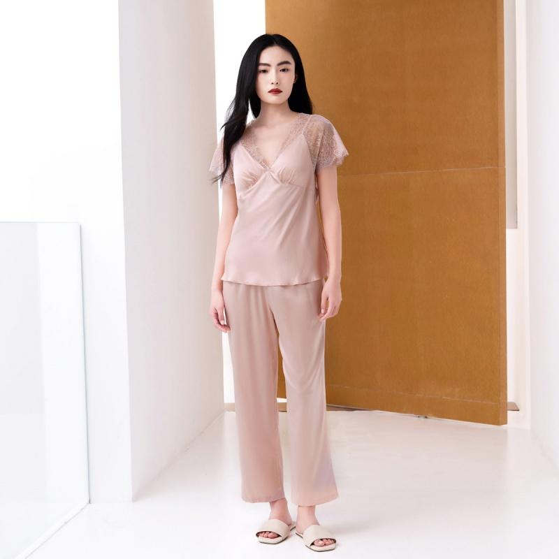 New 19mm stretch silk home suit set, luxurious and high-end with chest cushion, silk sleepwear for women