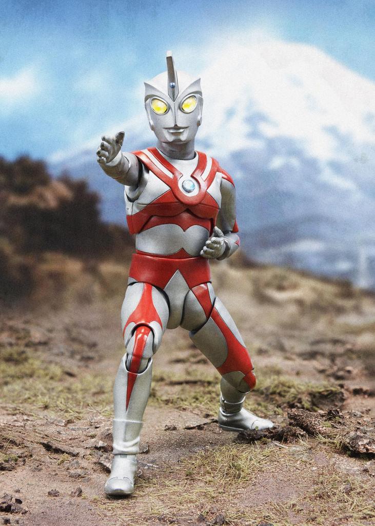 TAMASHII Ultraman Ultraman Ace примерно 150 мм окрашенная подвижная фигурка NATIONSS.H.Figuarts ABS&PVC