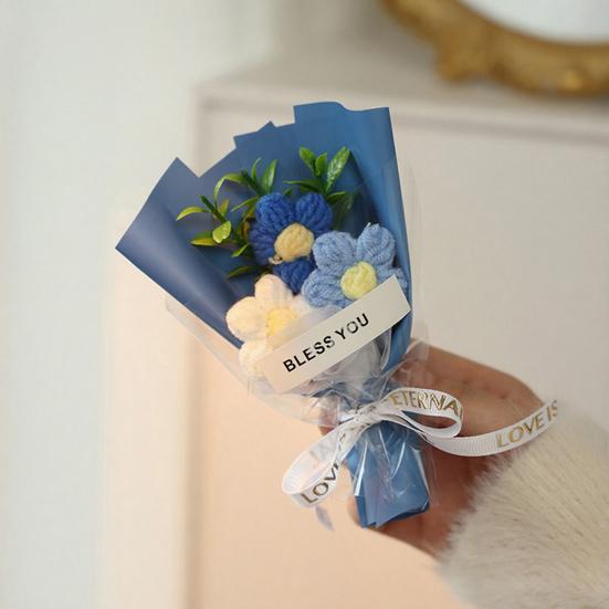 Вязаный крючком букет цветов Ручной работы Вязаный мини-букет Искусственный Пушистый цветок Подарок для мамы жены на День рождения Юбилей