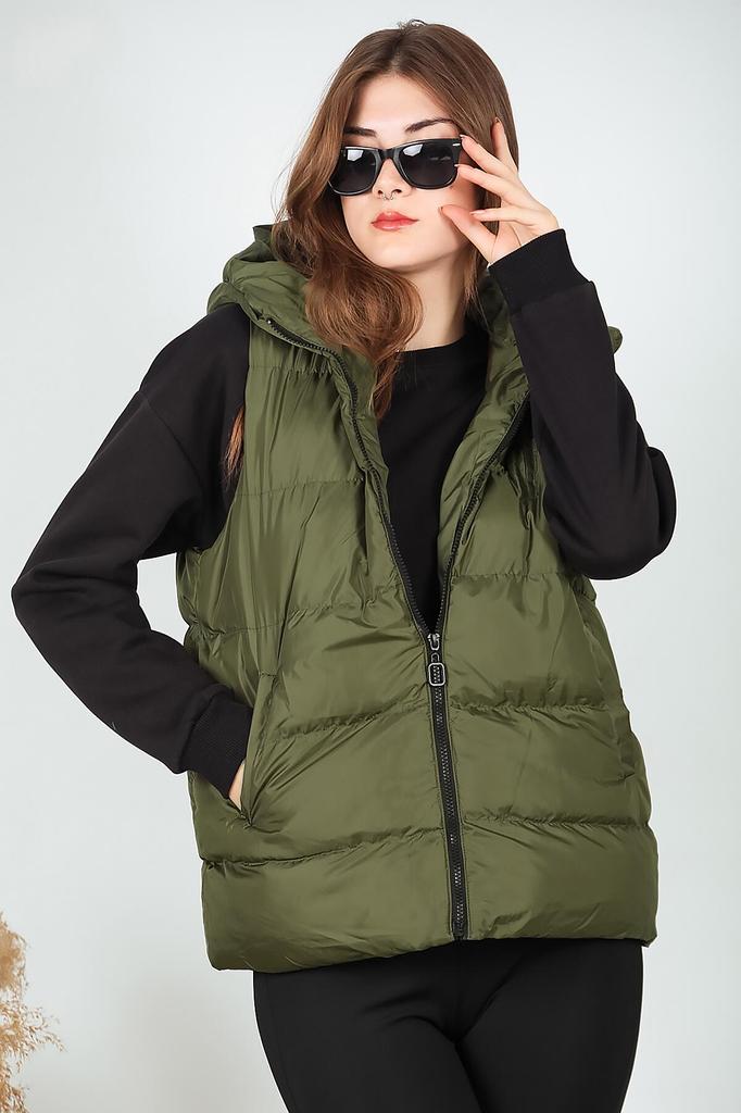 Женский пуховик с капюшоном