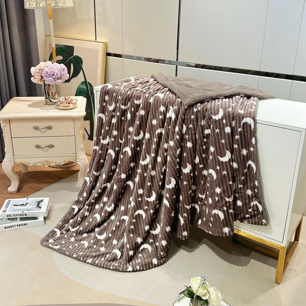 Fashionable Star and Moon Double-Layer Blanket, Flannel Blanket, Office Nap Blanket, Air-Conditioning Blanket