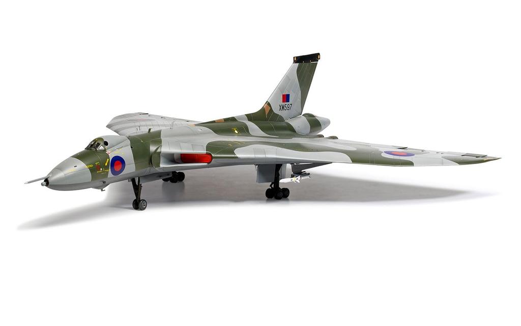 Пластиковая модель Airfix Avro Vulcan Operation Blackback X12013 1/72 B.2
