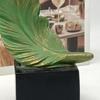 Artistic Feather Statue Modern Green White Feather Shape Resin Figurine Sculpture Home Office Desktop Decoration Ornament