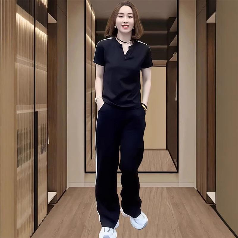 Women Striped Tracksuit 2 Piece Outfit V Neck Short Sleeve Top Wide Leg Pants Set Casual Loose Sport Suit Middle Age Mom Daily Wear