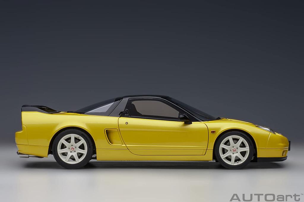 AUTOart Honda Indy Yellow Pearl Готовый продукт 73214 1/18 NSX-R (NA2)