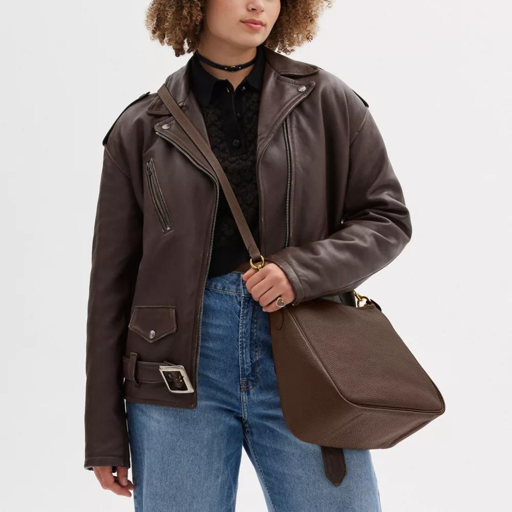 COACH Zip Shoulder Bag Leather Portable Crossbody Bag, Shoulder Bag Women's Brass & Black Stone CC435-B4CBD