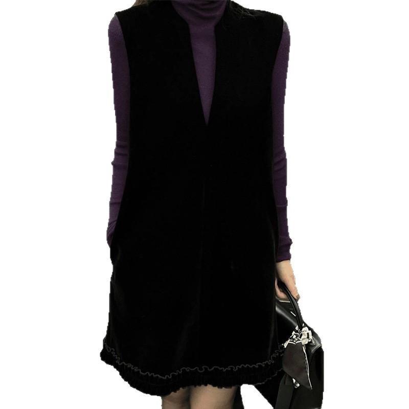 Elegant Heiress Black Tank Dress Set for Women: Autumn/Winter Chic Aura with High-Class Demeanor