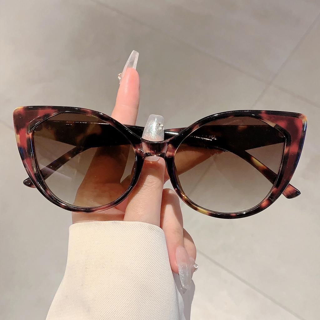 Candy Color Decoration Trends Sunglasses New In Cat Eye Designer Lady Sun Glasses Stylish Brand Gradient Women's Shades