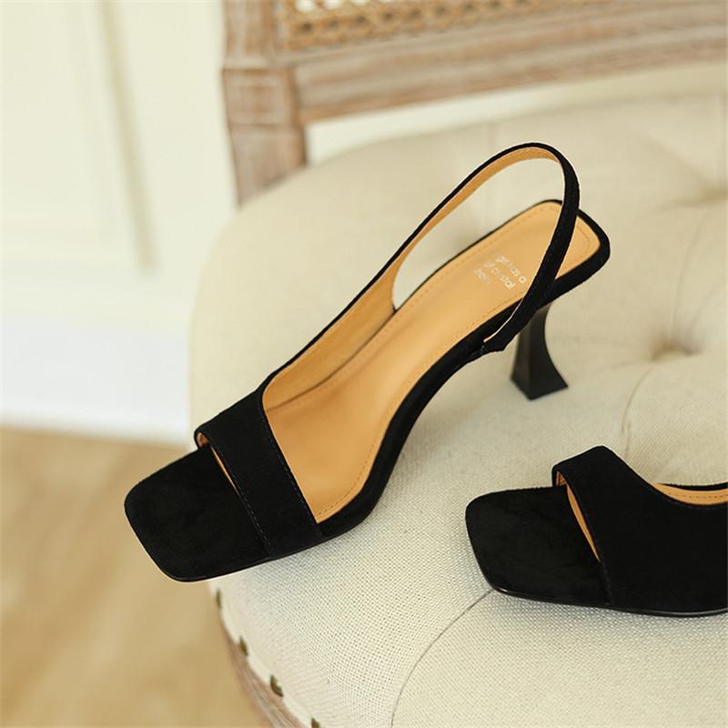 Модные новые летние сандалии из овечьей замши, женская обувь, сандалии с квадратным носком для женщин, модные лаконичные сандалии, обувь, бежевые туфли на высоком каблуке, ручная работа