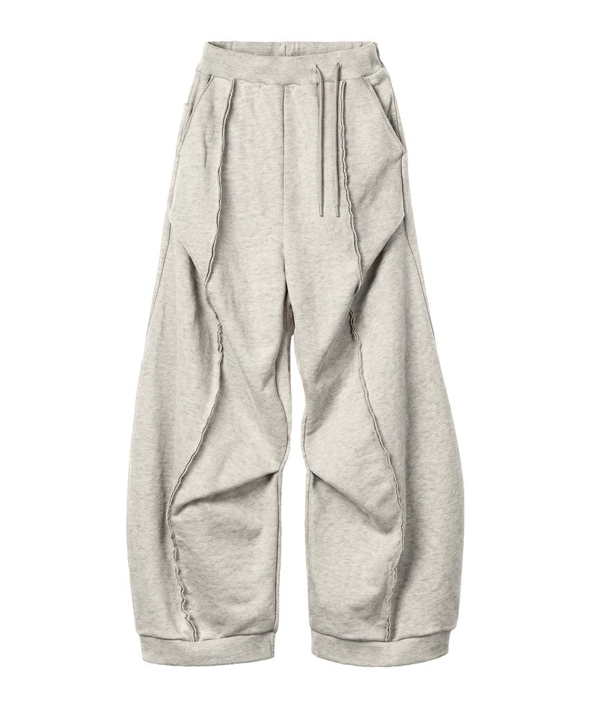 PRINOAR Refined Oblique Curved Sweatpants - Oatmeal