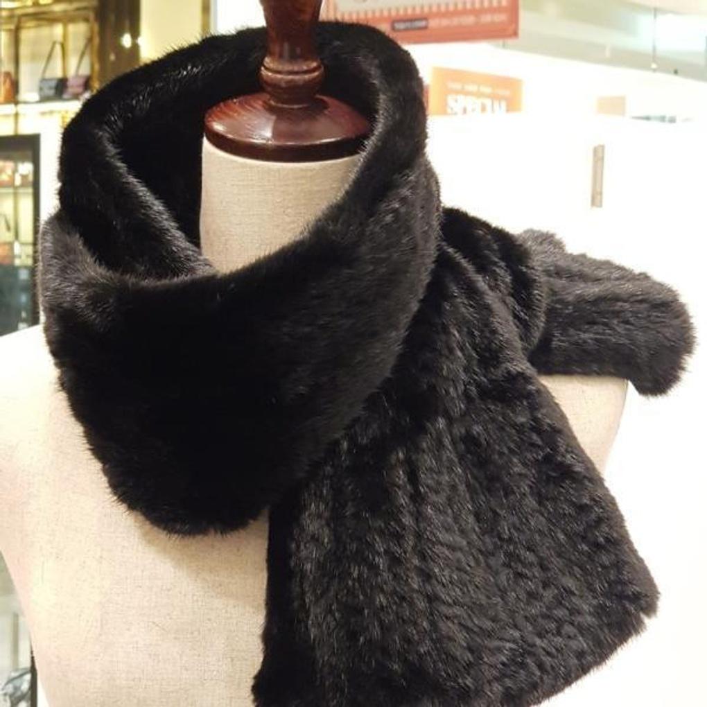 13 Shirring Skin Black Muffler E20F1FF104