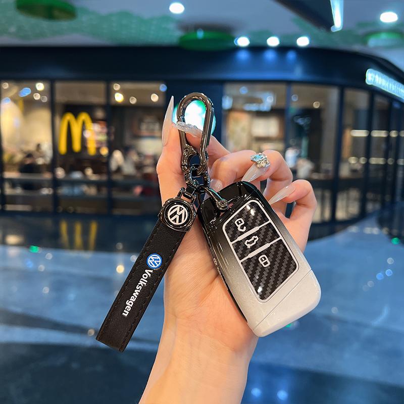 qwe3For VOLKSWAGEN VW New Car Key Case Cover Bag For VW Volkseagen Passat B8 Magotan For Skoda Superb A7 Kodiaq Seat Shell Fob