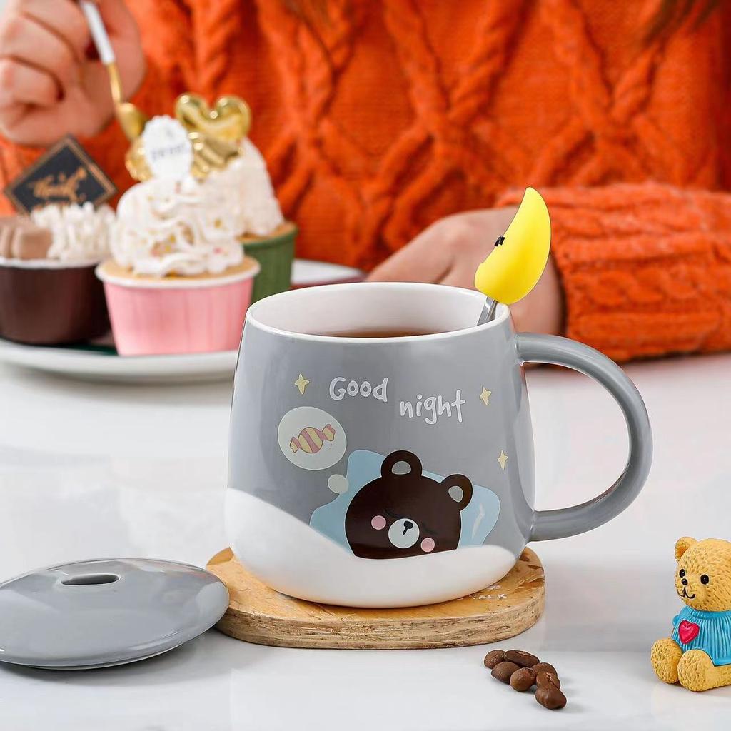 Керамическая чашка для воды Милый мультяшный узор с крышкой с лунной ложкой Офисная стеклянная кофейная чашка Высокая термостойкость Бытовое использование