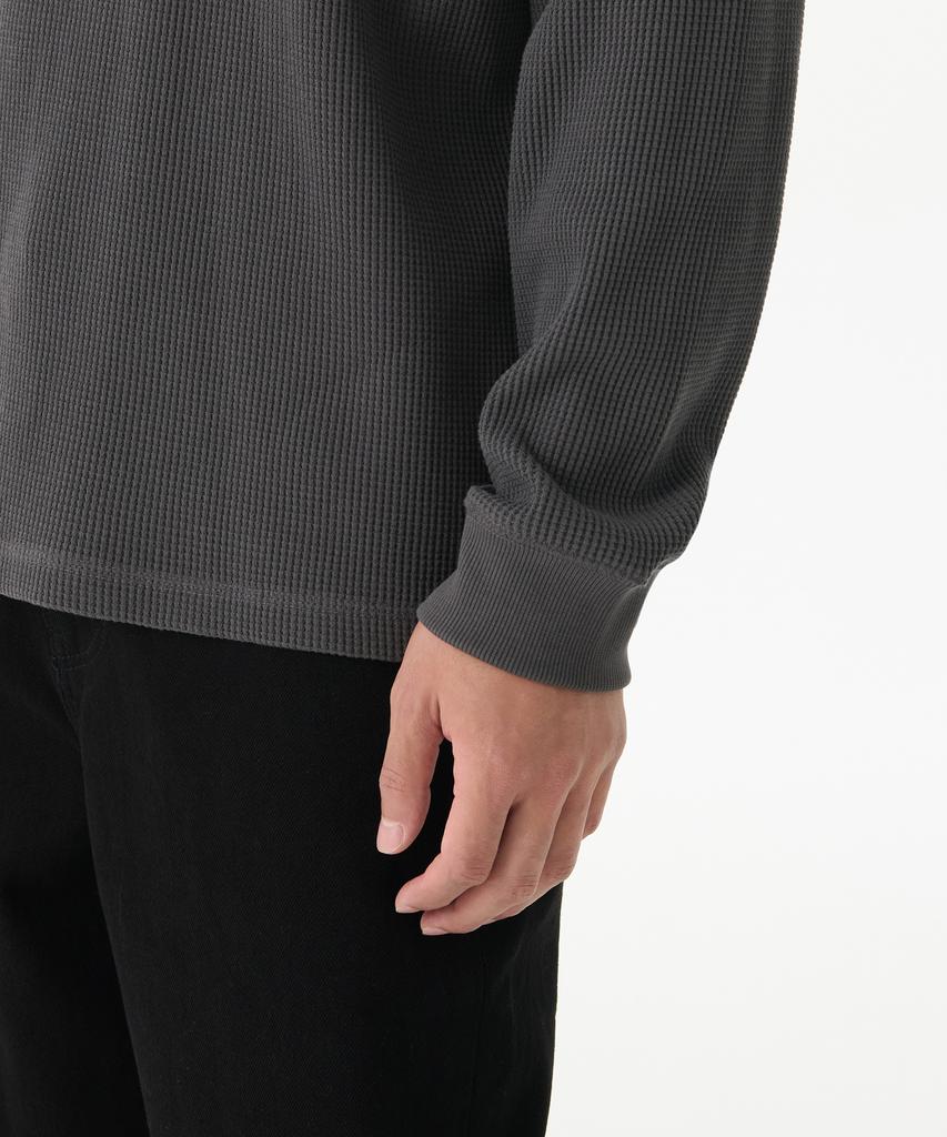 MUSINSA STANDARD Waffle Relaxed Crew Neck Long Sleeve T-Shirt [Dark Gray]